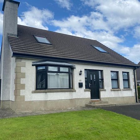 Holiday Home in Ballycastle - Fáinne na Cairde Esterno foto