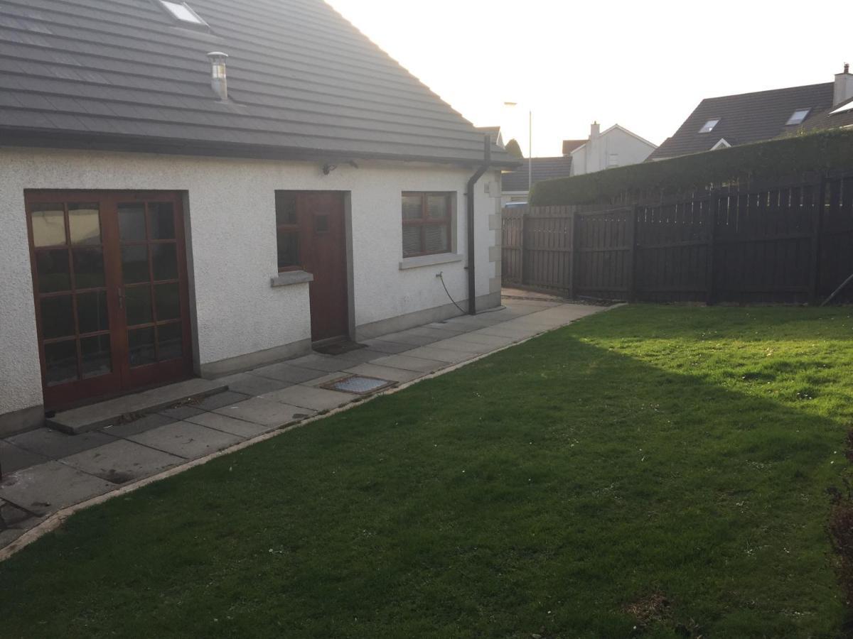 Holiday Home in Ballycastle - Fáinne na Cairde Esterno foto