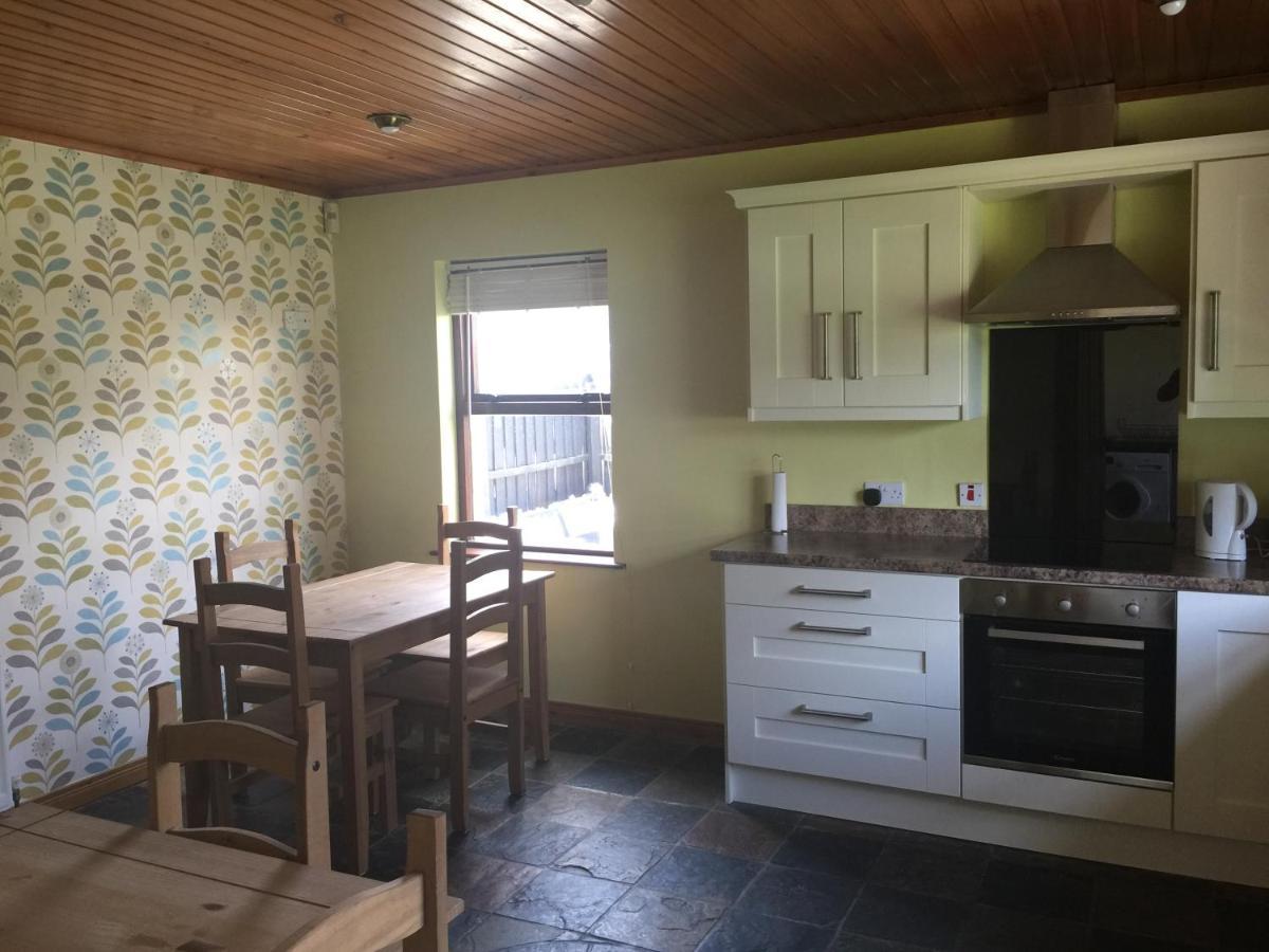 Holiday Home in Ballycastle - Fáinne na Cairde Esterno foto