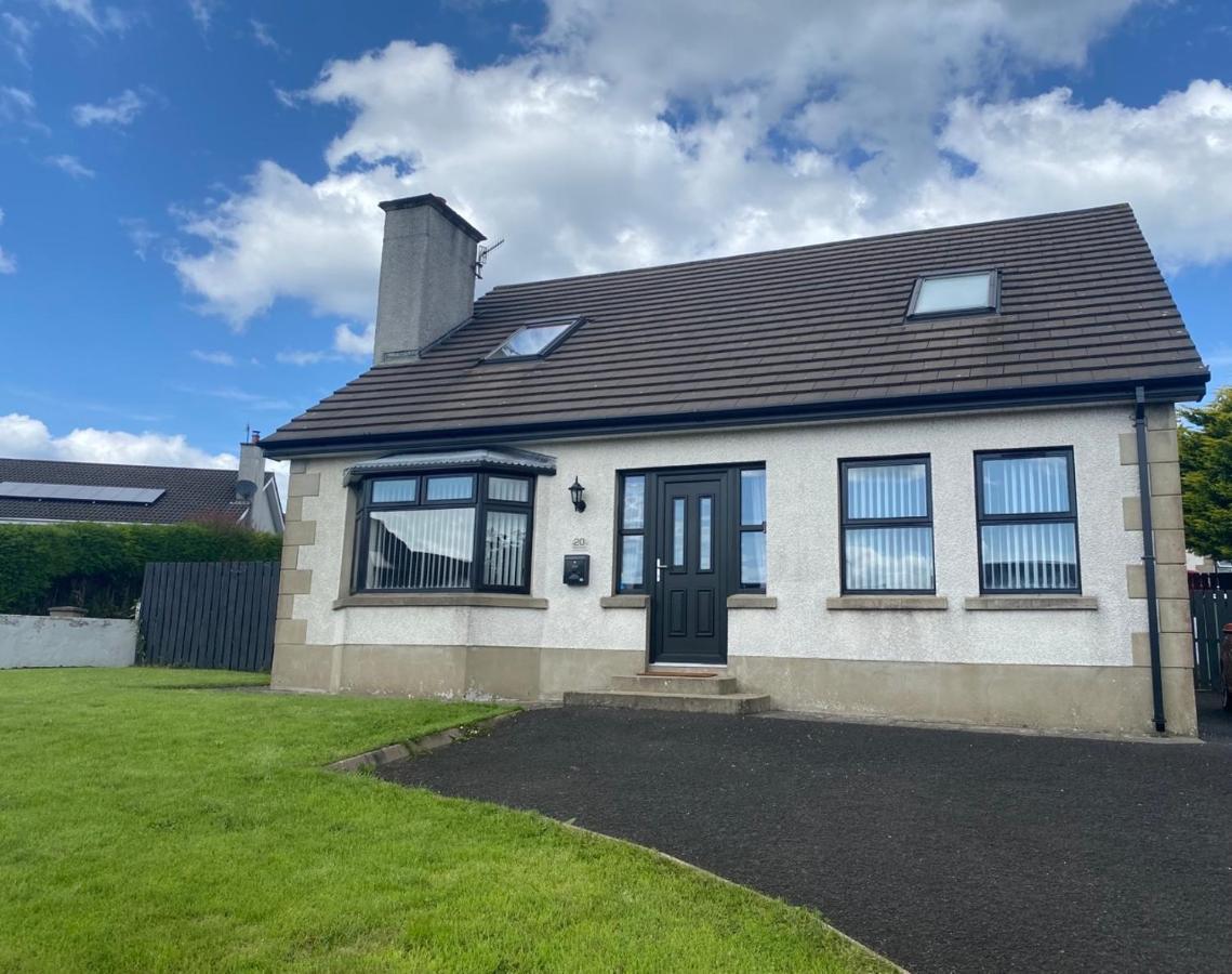 Holiday Home in Ballycastle - Fáinne na Cairde Esterno foto